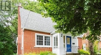 Building Photo - 306 MacDonald Ave