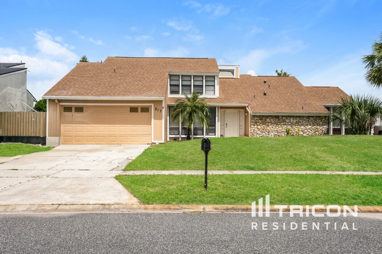 Foto principal - 217 S Shadow Bay Dr
