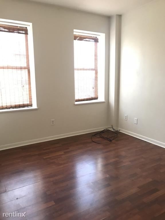 Foto del edificio - 7217 Meade St