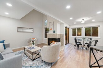 Building Photo - 1545 Camden Village Cir