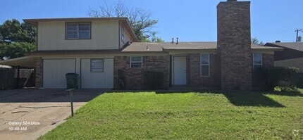 Building Photo - 1609 Douglas Dr