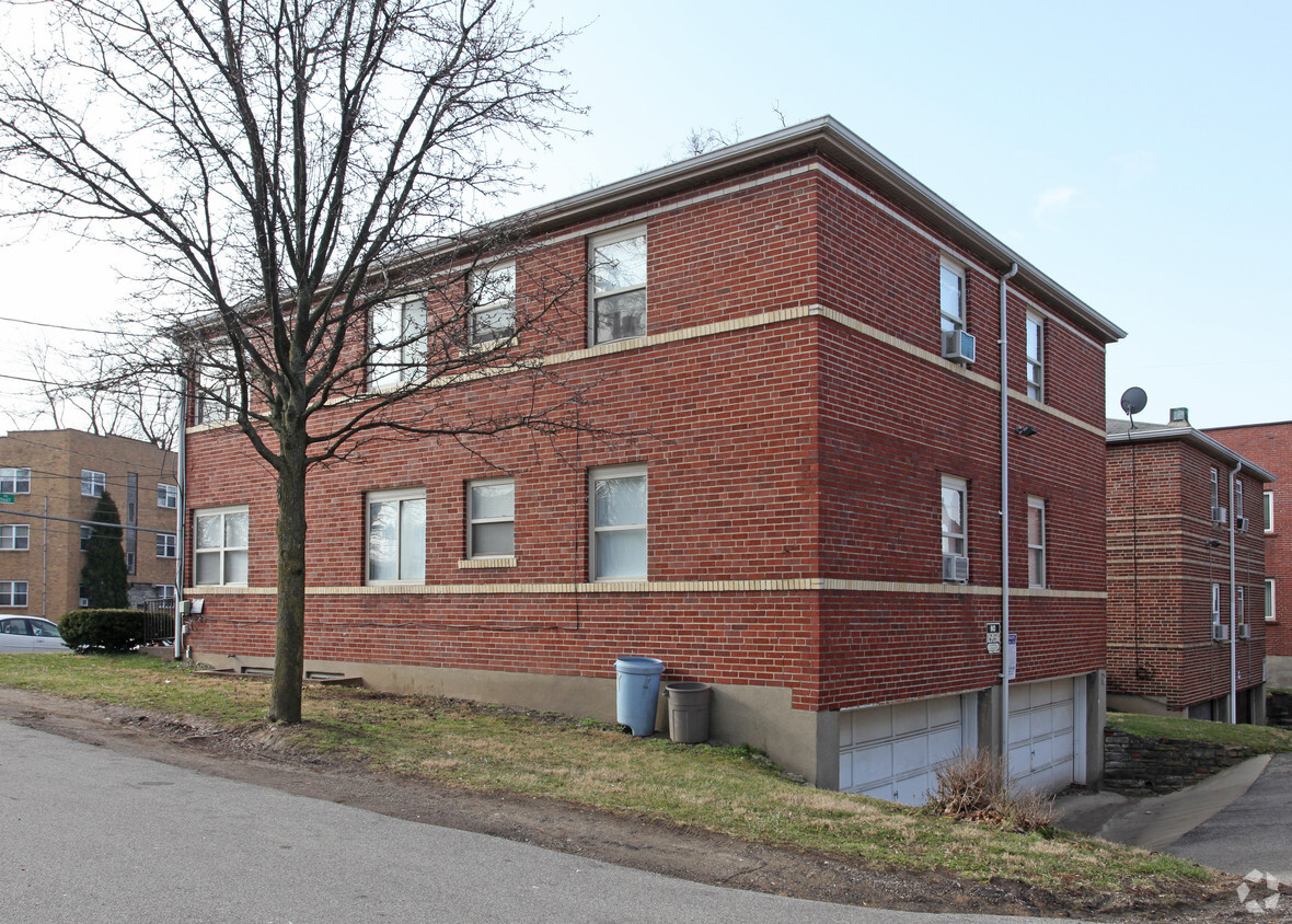 5665 Montgomery Rd, Pleasant Ridge, OH 45212 - Apartments in Pleasant ...