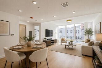 Building Photo - 139 Brunswick St