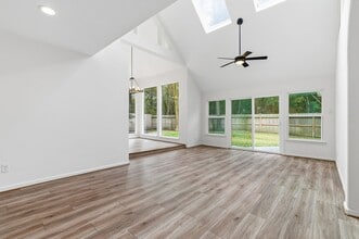 Building Photo - 23 Cedar Chase Pl