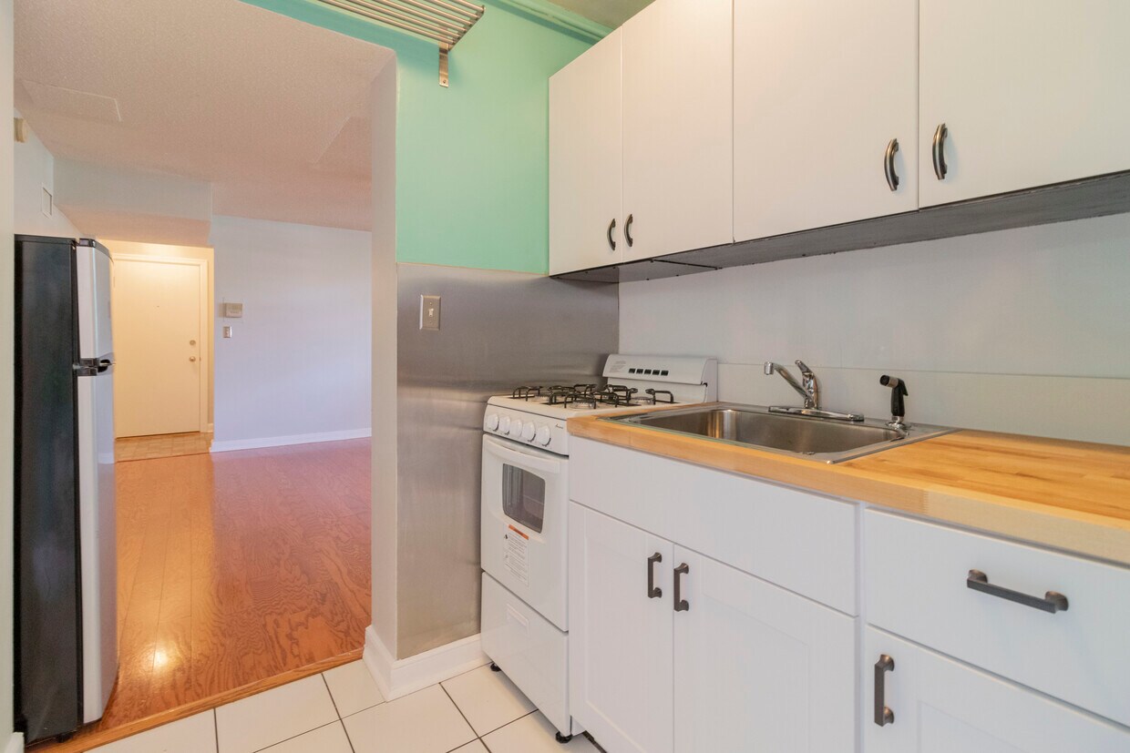 Foto principal - 3527 Dupont Ave S