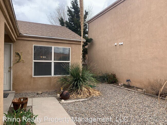 Building Photo - 2 br, 2 bath House - 490 Camino Del Rey SW