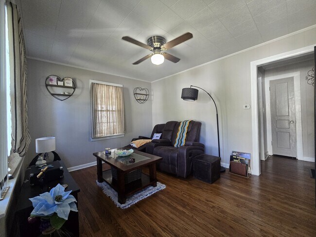 Foto del edificio - 1901 Cherry St