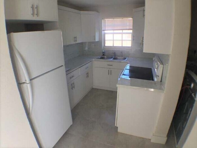 Building Photo - 21201 NW 27th Ct