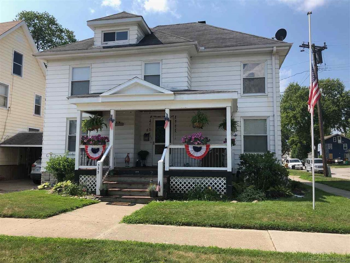 Foto principal - 335 Washington St