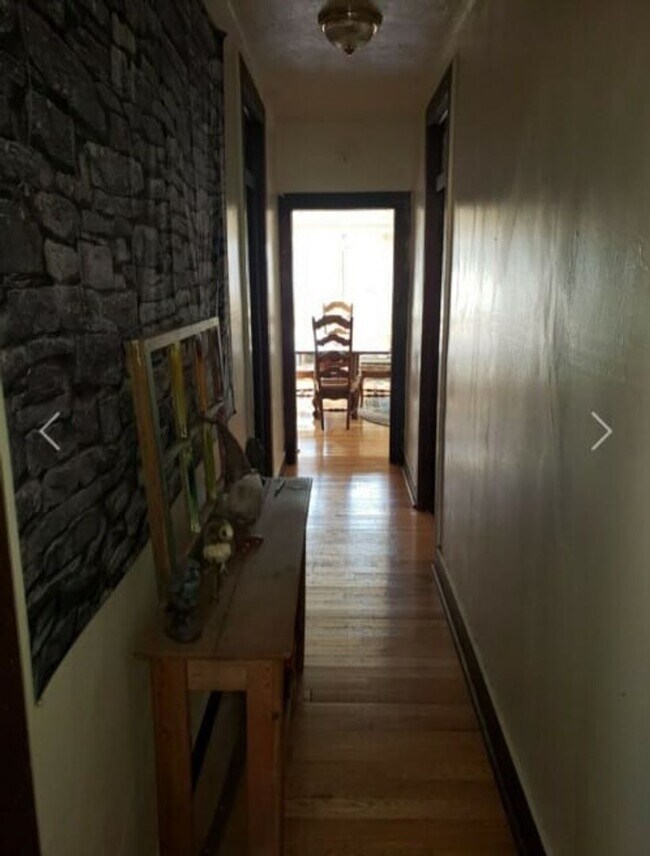 Foto del edificio - 4th St Duplex