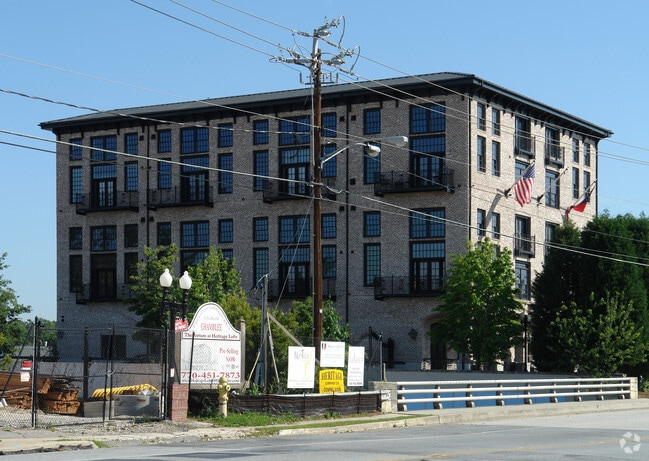 Building Photo - 5434 Peachtree Rd