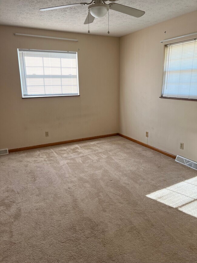 1606 Smith Rd, Charleston, WV 25314 Townhome Rentals in Charleston WV