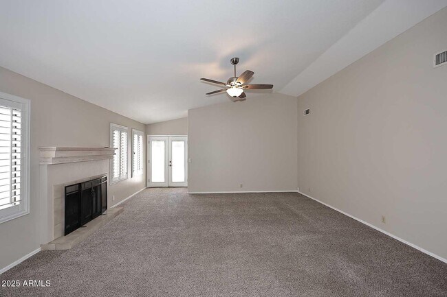 Building Photo - 4331 E Siesta Ln