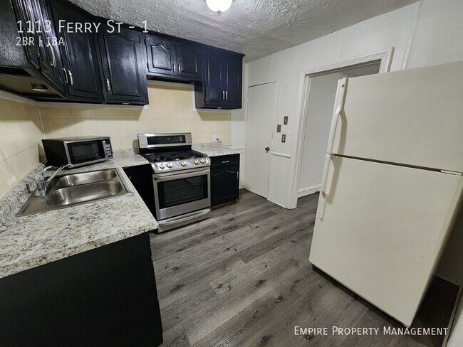 Foto del edificio - 2 Bedroom 1 Bathroom in Easton!
