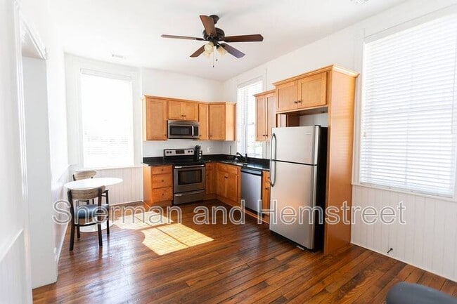 Building Photo - 215 Twelfth Street Apt B