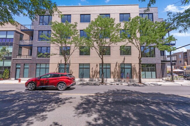 Building Photo - 3604 N Campbell Ave