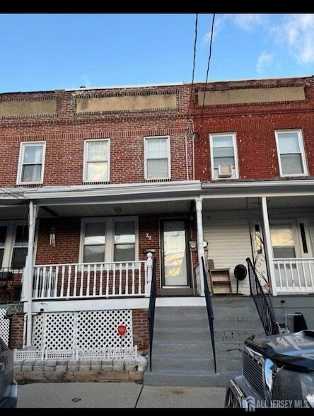 Building Photo - 22 Dunham St