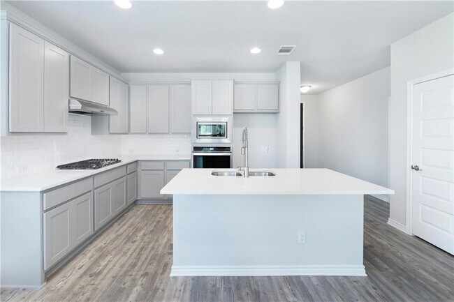 Building Photo - 1613 Winding Stream Trail