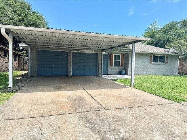 Foto del edificio - 1126 E Dartmouth Ln