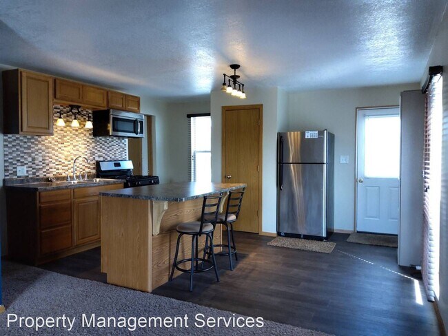 Foto del edificio - 2 br, 1 bath House - 215 E Smith St