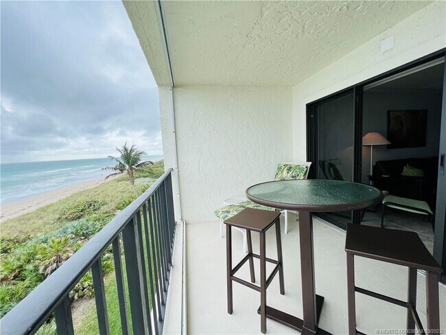 Foto del edificio - 9490 S Ocean Dr