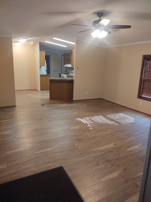 Building Photo - 911 West Ave