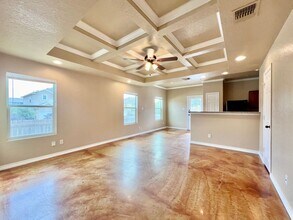 Building Photo - 14103 Veneto Dr
