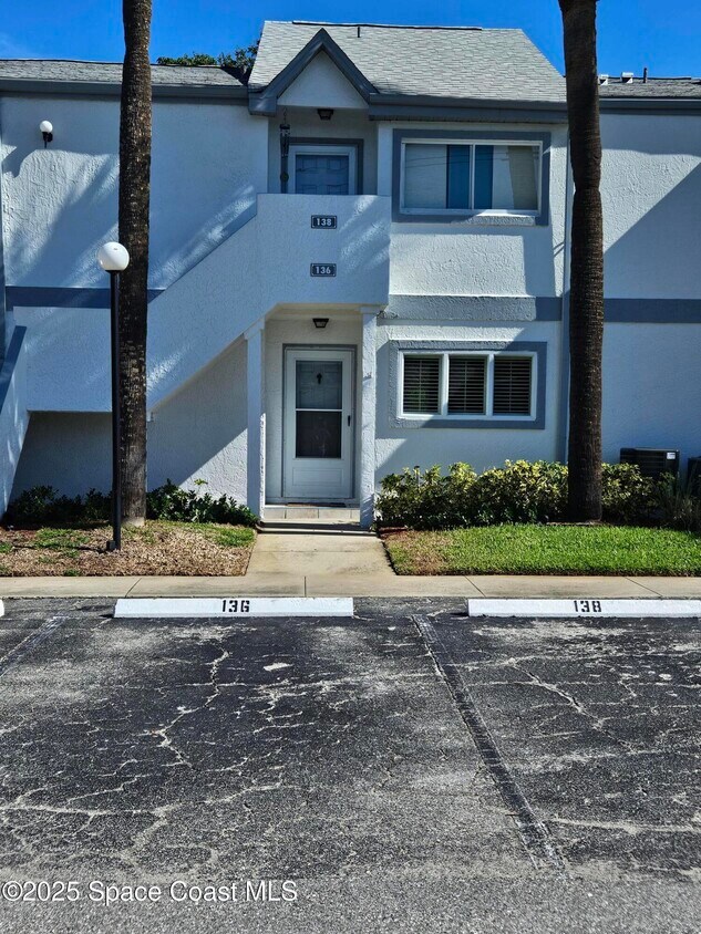 Foto principal - 136 Beach Park Ln