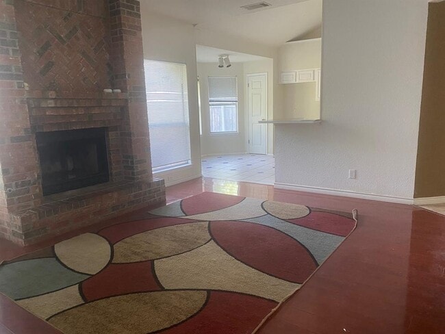 Building Photo - 307 Deren Ln