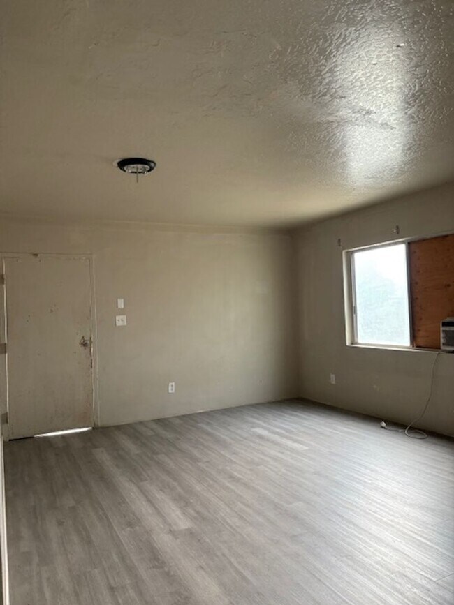 Foto del edificio - h4675