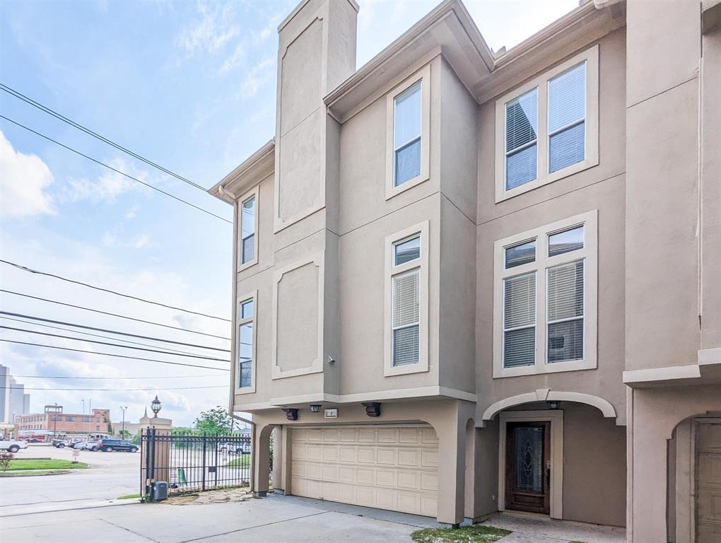 Foto principal - 1304 Dart St