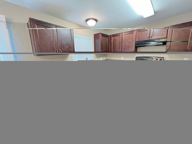Building Photo - 3 Bedroom 2 Bathroom home in Belleview