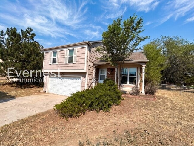 Foto del edificio - 2702 Dickens Dr