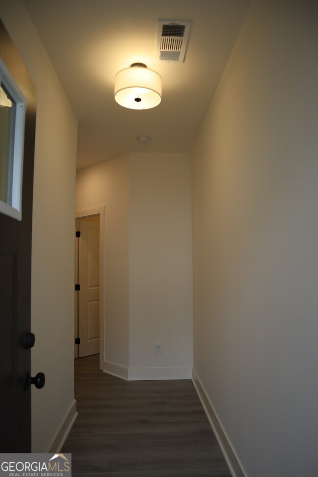 Building Photo - 128 Auburn Valley Wy