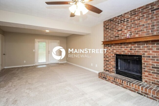 Building Photo - 3 Bedroom Pet-Friendly Home in Lithonia, GA with Main Street Renewal