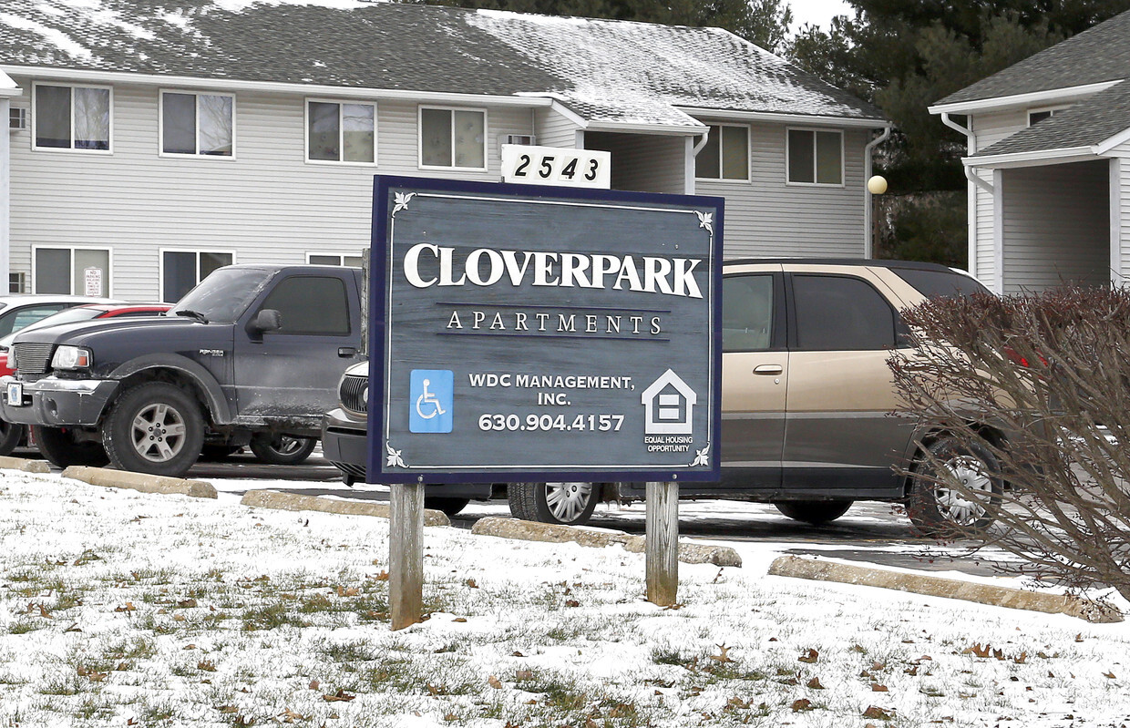 Clover Park - Clover Park Apartments