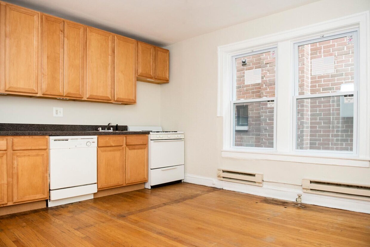 Foto principal - 2121 N Dayton St