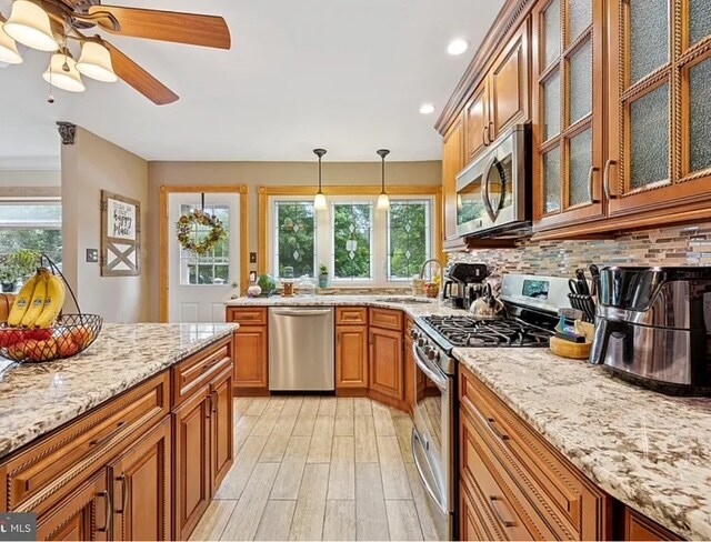 Building Photo - 9813 Ferndale St