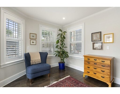 Foto del edificio - 384 Highland Ave
