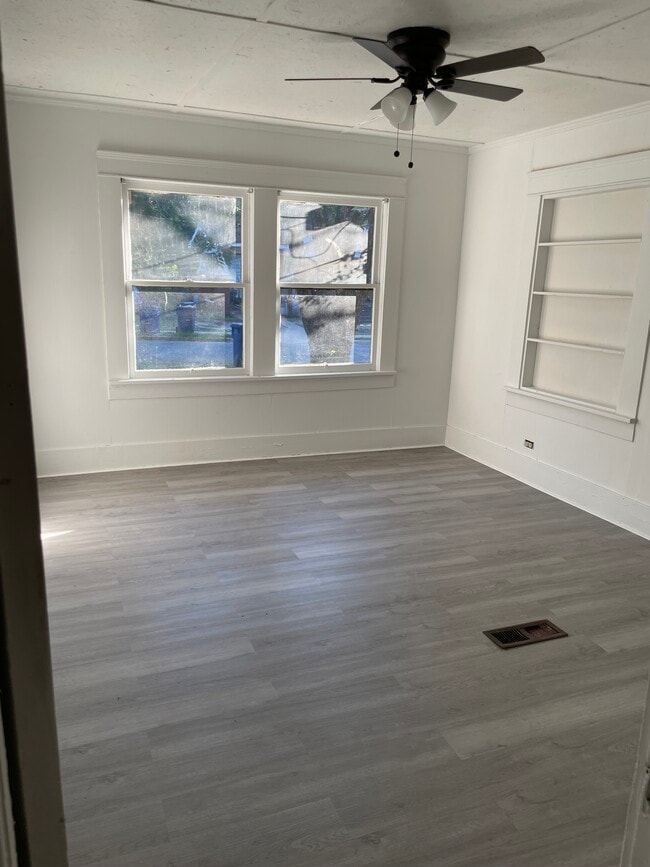 Foto del edificio - 980 Lyons Ln SW