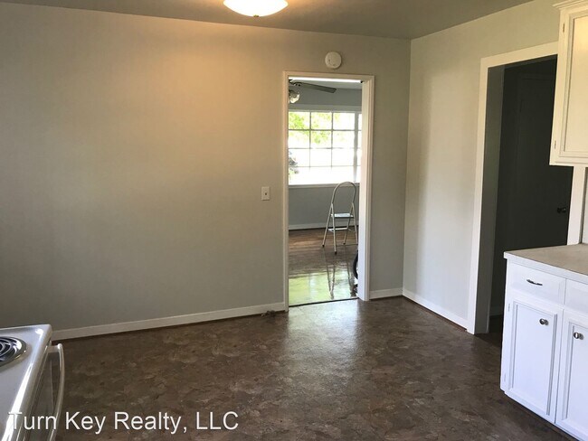 Foto del edificio - 3 br, 1 bath House - 74 3rd St NE