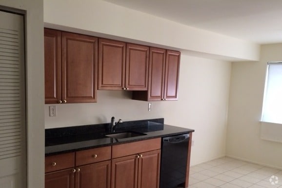 Building Photo - 1506 Edison Glen Terrace