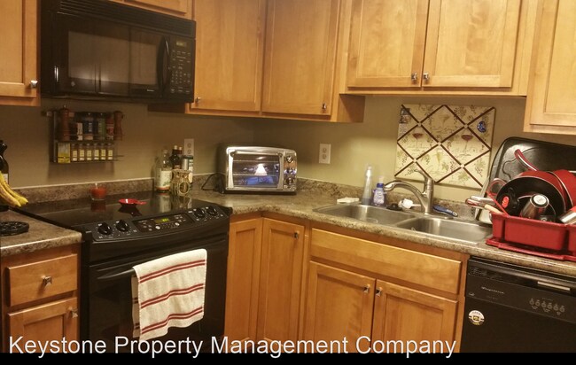 Building Photo - 4 br, 2 bath House - 2076 South Ridge Dr