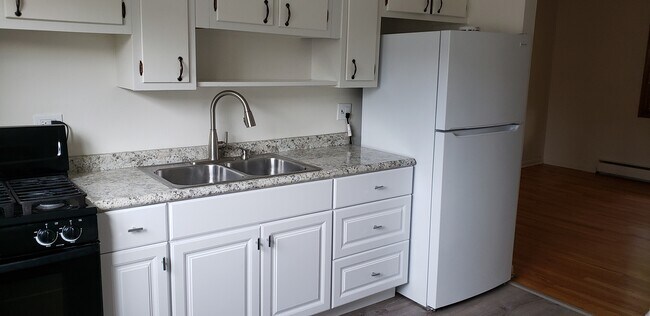 Kichen - 378 N 3rd Ave