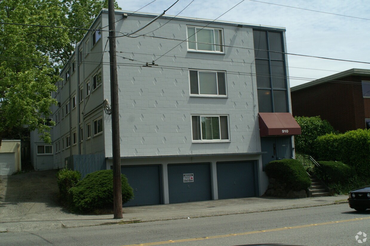  - Tenth East Apartments