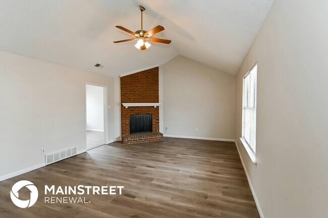 Building Photo - 6022 Chandeleur Dr