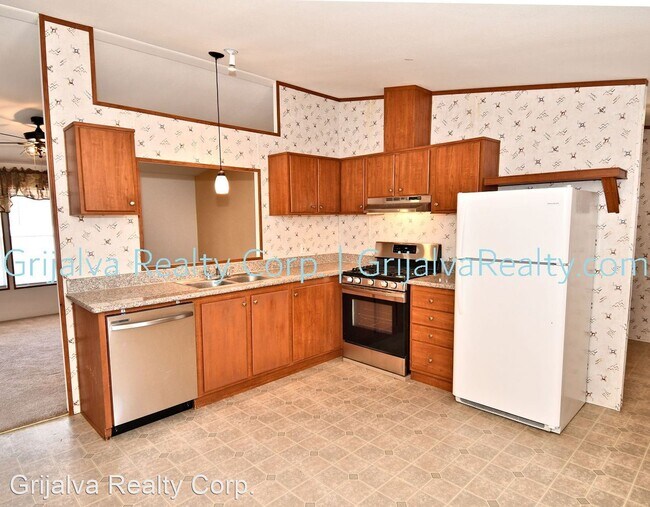 Building Photo - 2 br, 2 bath House - 6087 E. Window Ridge