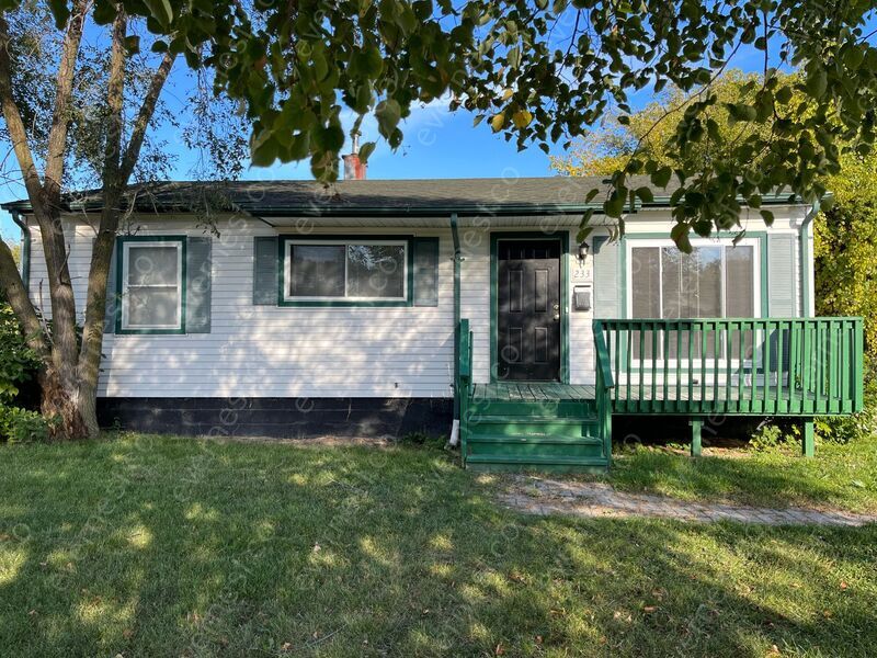 233 Howard St, Mount Clemens, MI 48043 House Rental in Mount Clemens