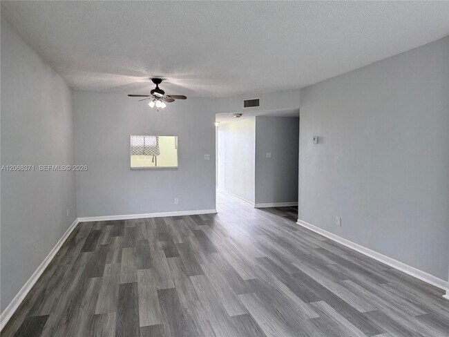 Building Photo - 1200 NW 87th Ave