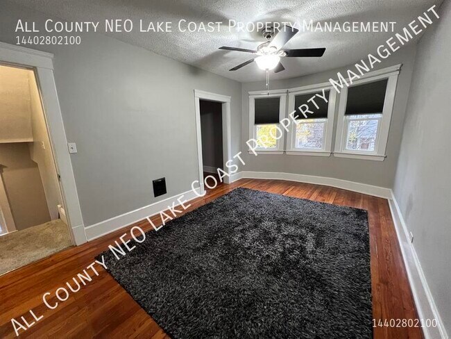 Building Photo - 1250 Lakeland Ave